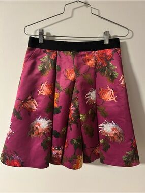 NWT Ted Baker London Floral Pleated Skirt - Size 2 (US 6) Magenta Blooms